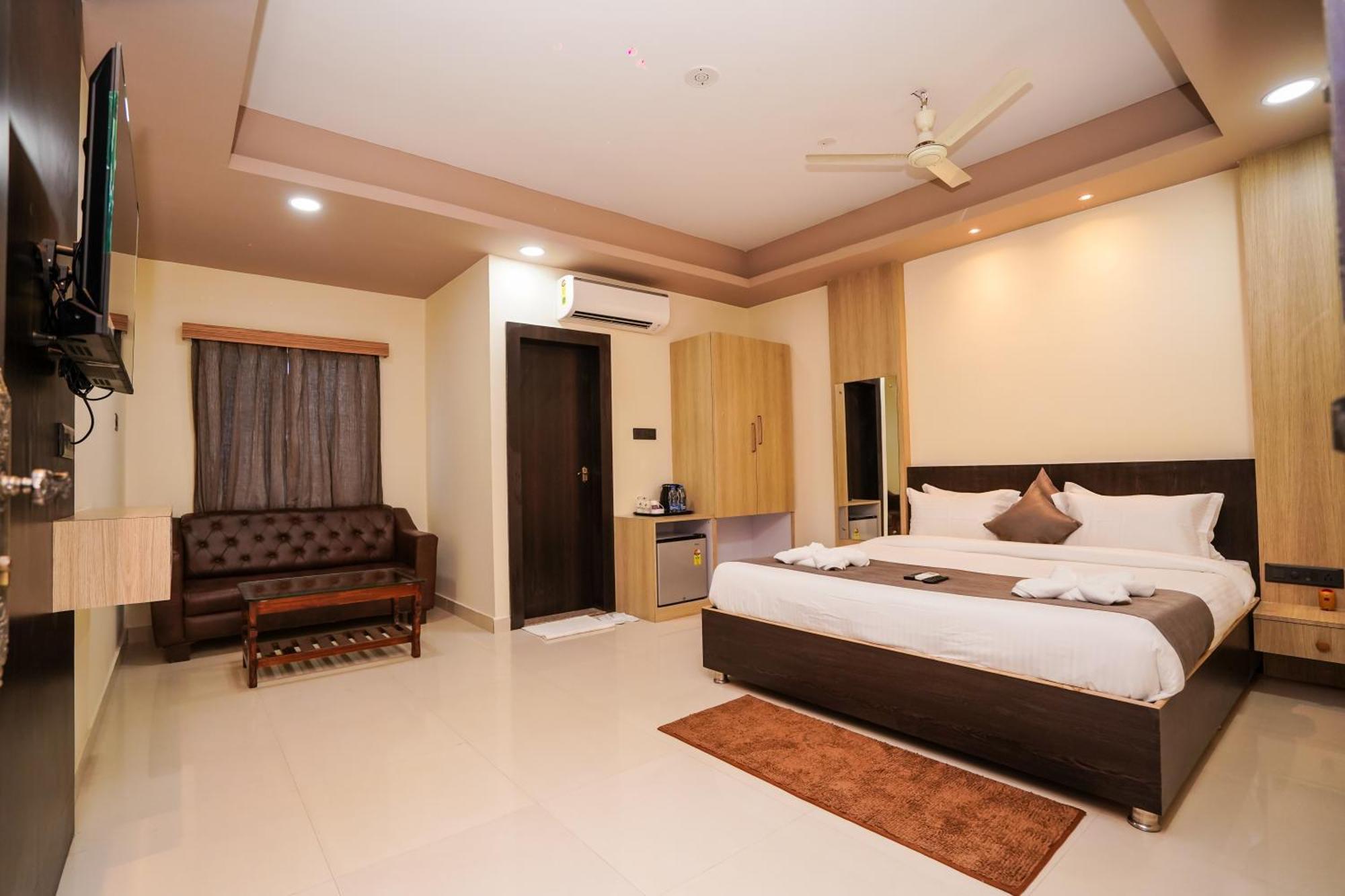 Hotel Middleton Nxt Bhubaneswar Buitenkant foto