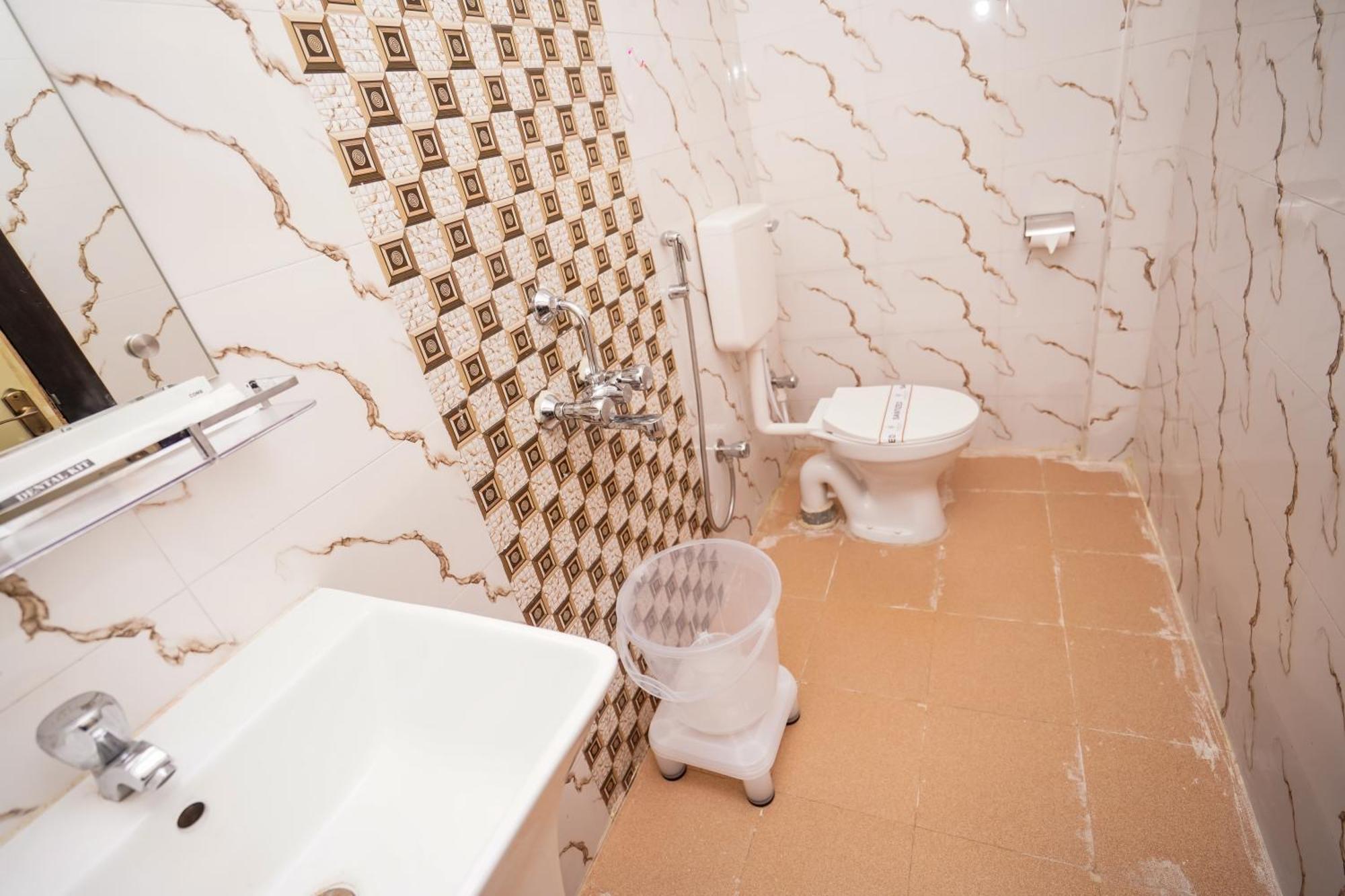 Hotel Middleton Nxt Bhubaneswar Buitenkant foto